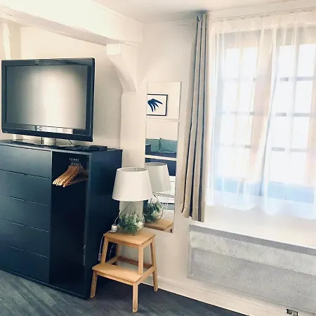 Apartment Studio 19 M2 Hypercentre - Place Du Vieux Marche - 010 *